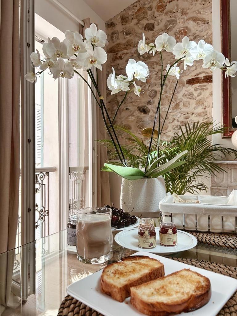 L Appartement De Manon, Centre Historique Du Vieil Antibes Esterno foto